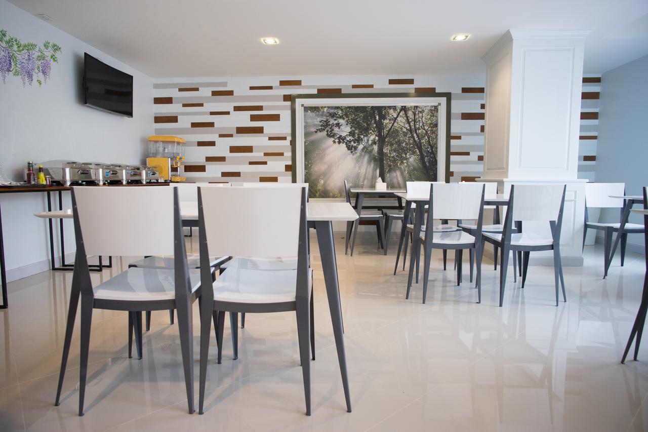 Triple B Boutique Residence Si Racha Exteriör bild