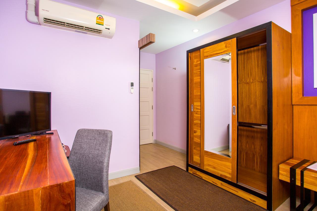 Triple B Boutique Residence Si Racha Exteriör bild