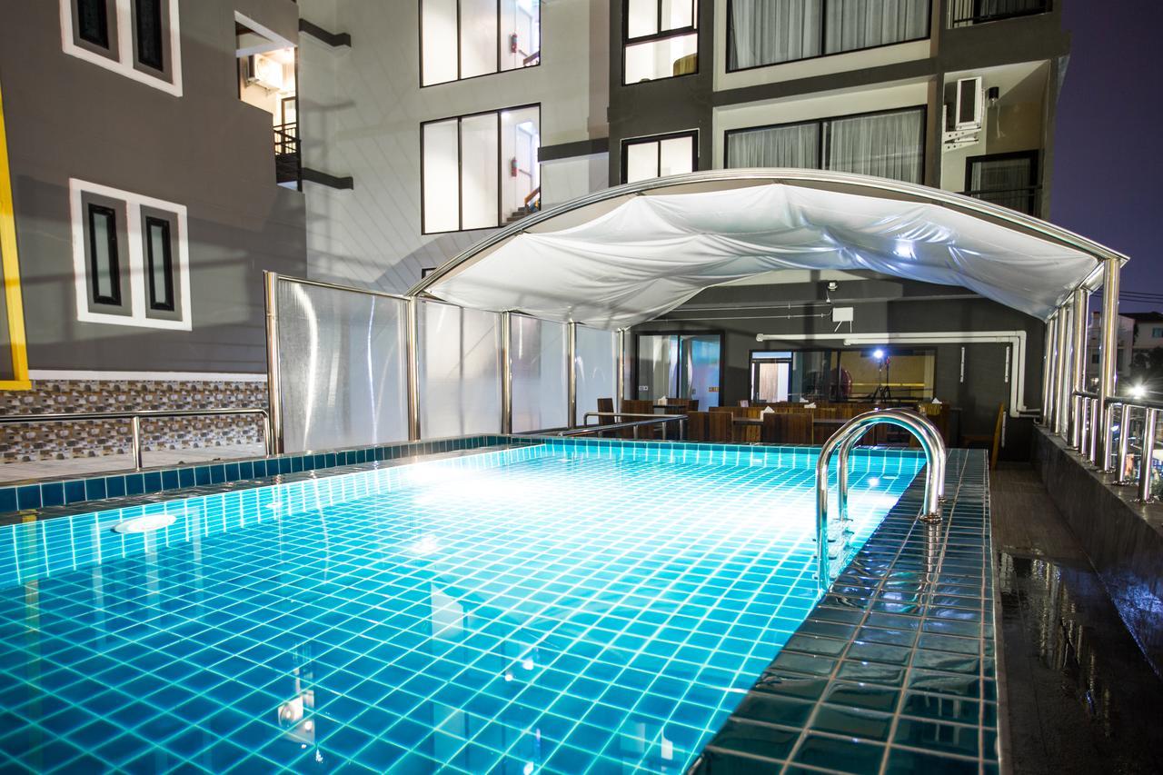 Triple B Boutique Residence Si Racha Exteriör bild